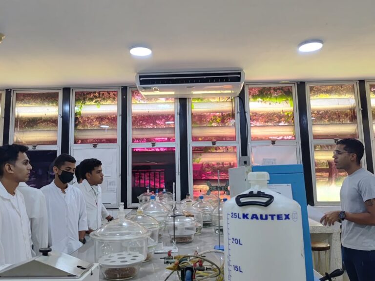 Estudiantes de la Unefa refuerzan conocimientos sobre ingeniería de alimentos en Fundación Ciepe