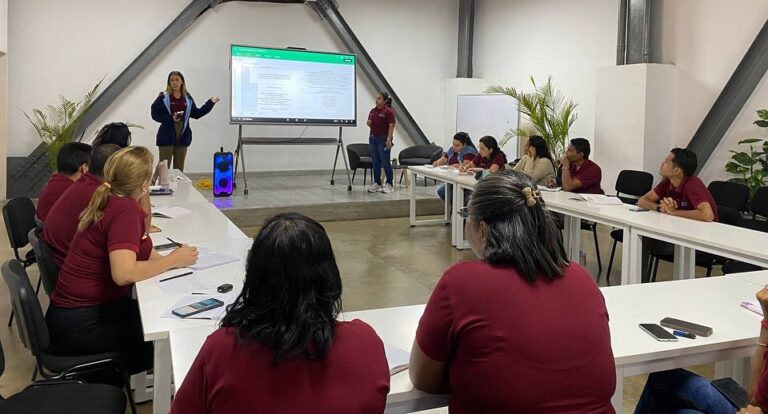 Mincyt acompaña desarrollo de proyectos científicos, educativos y productivos en La Guaira