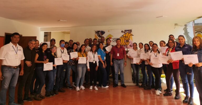 Yaracuy | Fundación Ciepe recibe certificados de formación y capacitación otorgados por el Inces