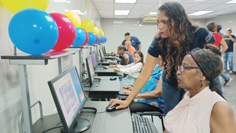 La Pastora celebra la inauguración del Infocentro Cacica Urquía: un núcleo de desarrollo comunitario fruto de la participación popular