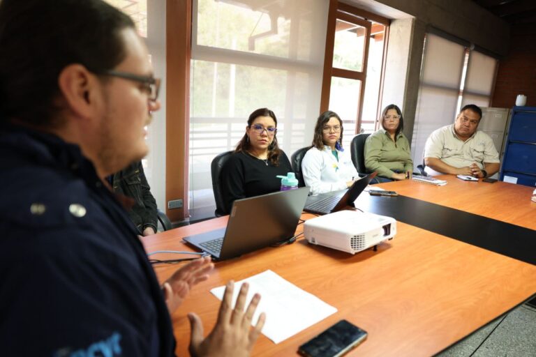 Danmarys Hernández CIDA reunión Nomar Villa