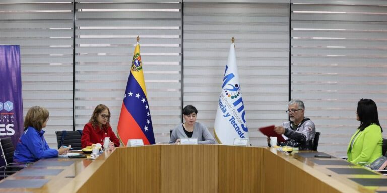 Vicepresidencia Sectorial de Ciencia, Tecnología, Ecosocialismo y Salud revisa agenda de acción para el bienestar del pueblo