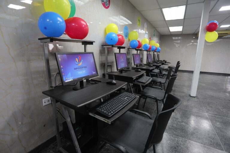 Infocentro cacica Urquía