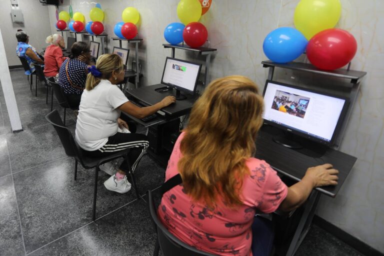 Infocentro cacica Urquía