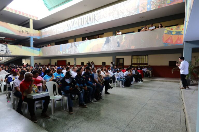 Presentación de S3 UPT Maracaibo / Raúl Hernández