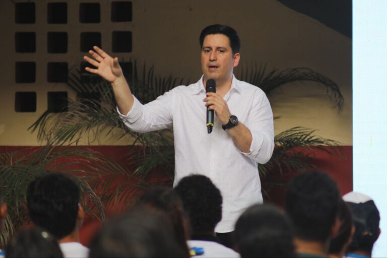 Presentación de S3 UPT Maracaibo / Raúl Hernández