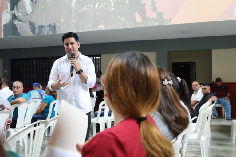Presentación de S3 UPT Maracaibo / Raúl Hernández