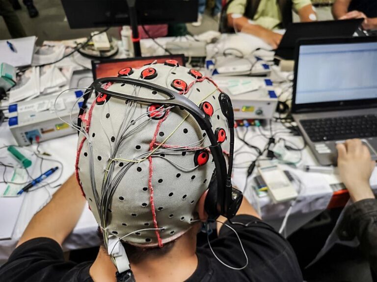 En la construcción colectiva de una recomendación bioética para la neurotecnología