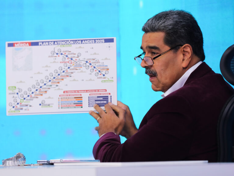 Presidente Maduro destaca labores de recuperación y evalúa impacto climático tras fuertes lluvias