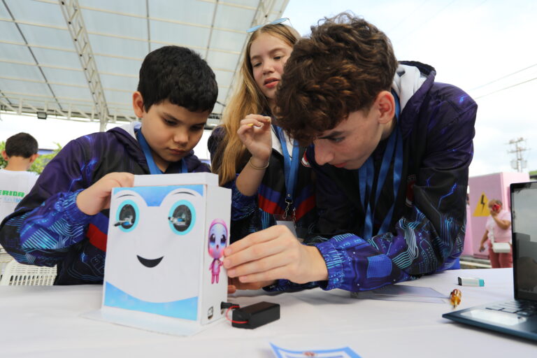 Carabobo se convierte en el escenario para la innovación con la Olimpiada de Robótica Creativa 2025