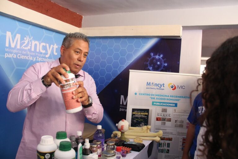 Jóvenes de Cojedes participan en Expoferia de Oportunidades de Estudios 2025