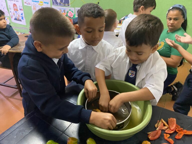 Fundación Inzit promueve Ruta Científica en estudiantes de primaria