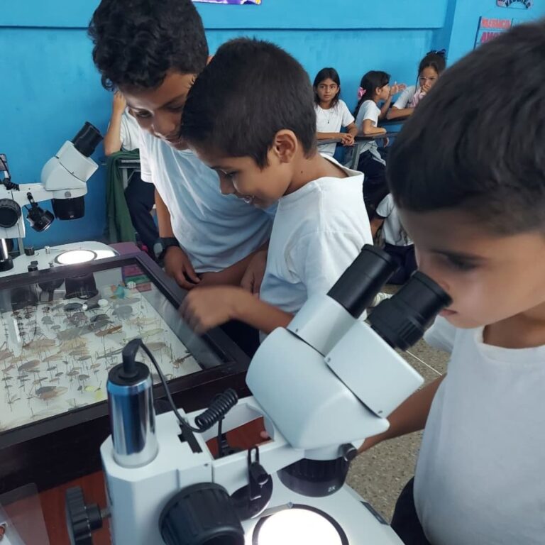 Plan de Masificación del Programa Nacional Semilleros Científicos llegó a escuela de Nueva Esparta
