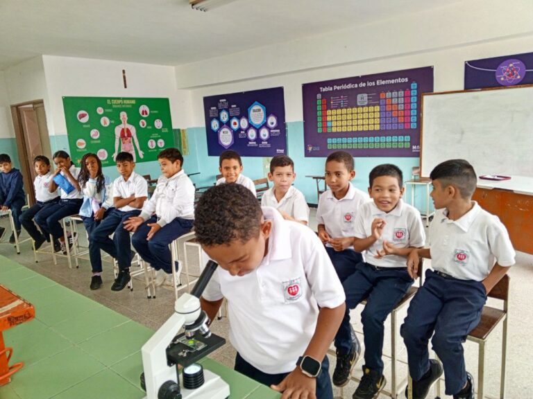 Miranda | Más de 600 estudiantes de educación básica disfrutaron de una jornada científica con Polo va a la Escuela
