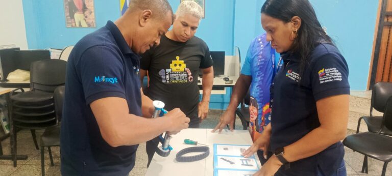 Fundación Infocentro fomenta estudio de la robótica en Sucre