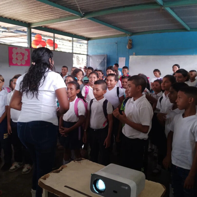 Apure | Potencian conocimiento científico en jóvenes de Caño Seco