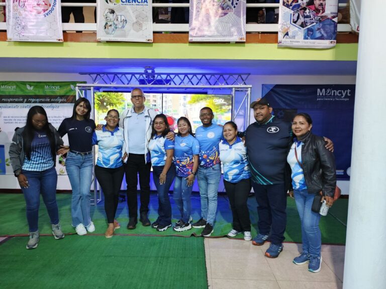 Arranca ExpoFeria de Oportunidades de Estudios Amazonas 2025