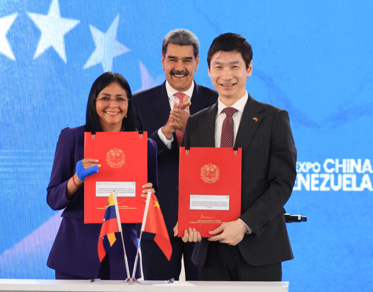 Venezuela y China firman tres nuevos acuerdos de cooperación