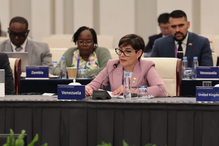 Ministra Gabriela Jiménez resalta importancia de crear instancia para la gobernanza global en materia de IA