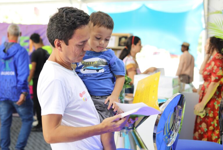 Venezuela celebra la literatura y la ciencia en la Feria Internacional del Libro 2025