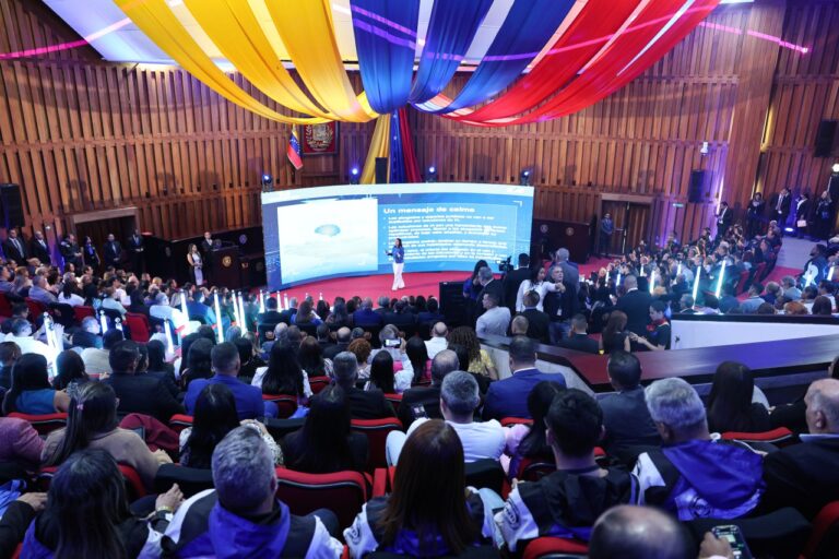 Congreso Internacional Prospectivas Tecnológicas 2025 debate uso de la IA en el derecho venezolano