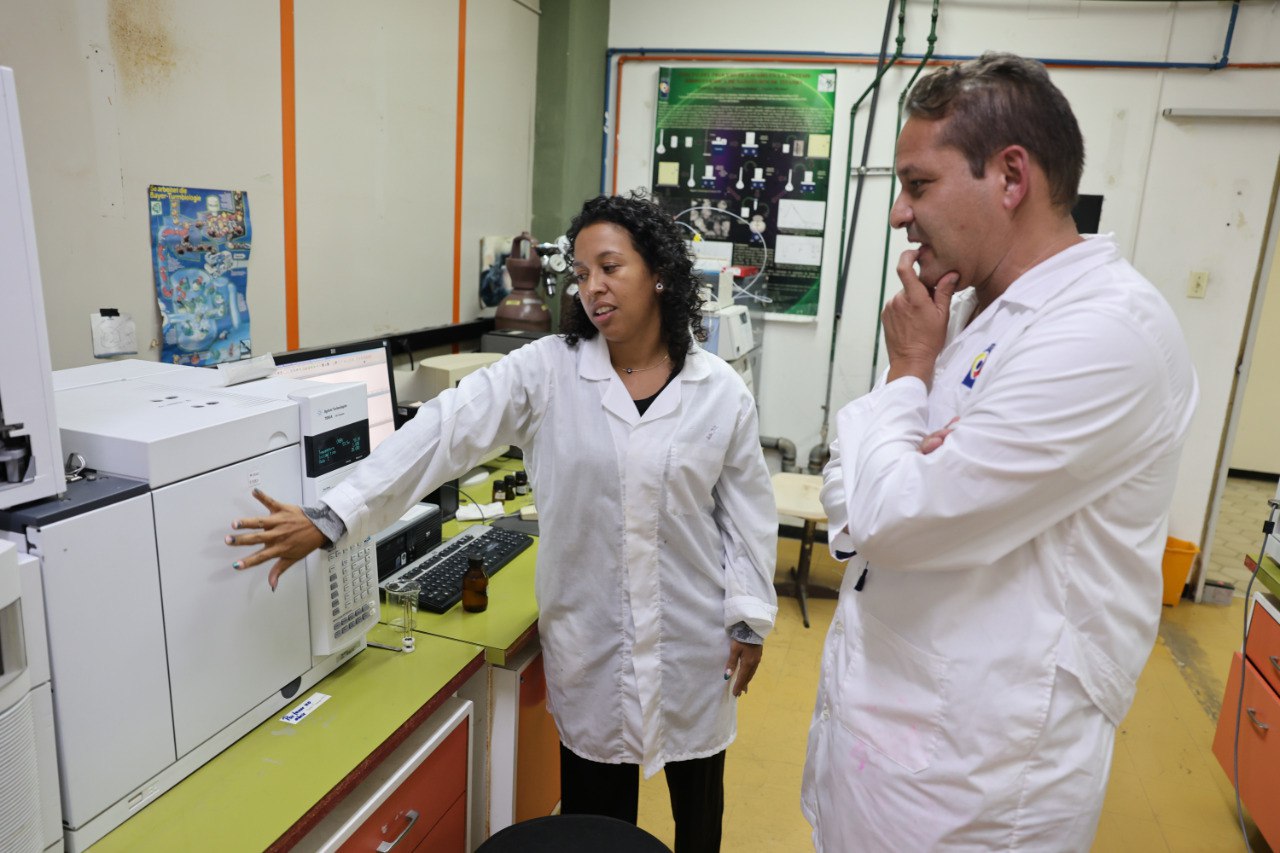 Molécula para combinar tratamiento de quimioterapia y radioterapia. Álvaro Álvarez Aular