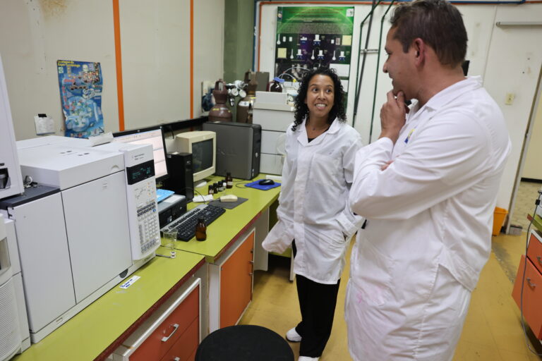 Molécula para combinar tratamiento de quimioterapia y radioterapia. Álvaro Álvarez Aular