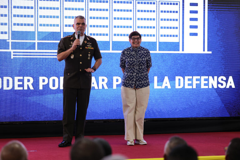 Mincyt y FANB abordan desafíos científicos y tecnológicos