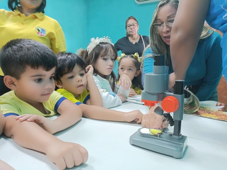 Niñas y niños de Yaracuy conocen la ciencia a través de divertidos experimentos