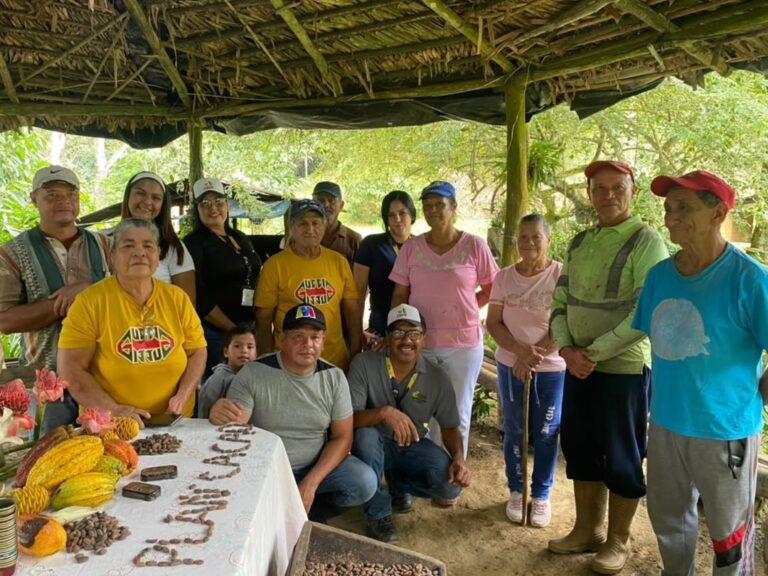 Fundación CIEPE atiende a productores cacaoteros del municipio La Trinidad