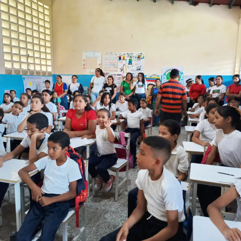 La robótica educativa se expande en territorio apureño
