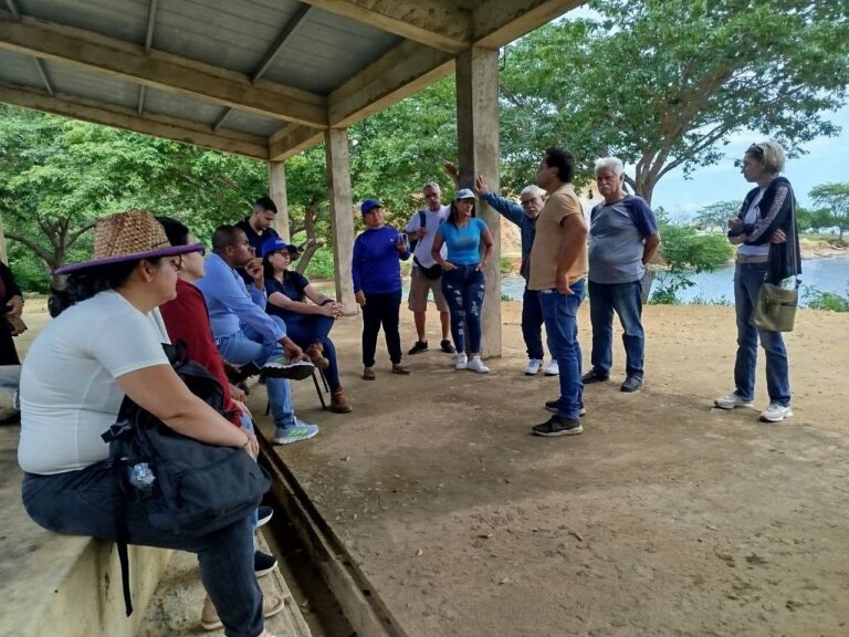Mincyt evalúa proyectos productivos de la Red Científica y Tecnológica Acuícola en Sucre