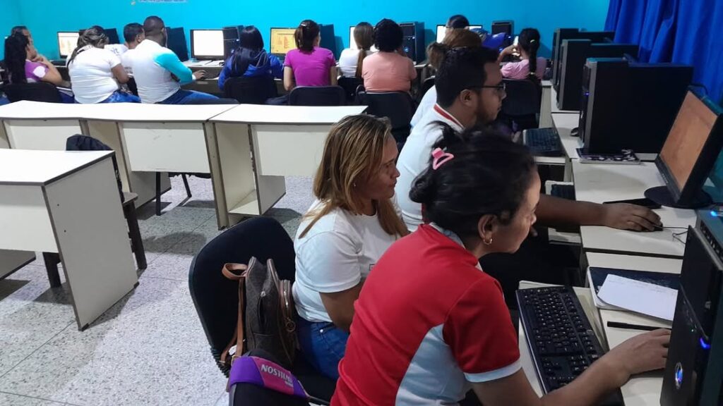 🚀✨ ¡YARACYUY FORMA A LOS DOCENTES DEL FUTURO! ✨👩🏫👨🏫Durante junio y julio 2025, 152 docentes (3)
