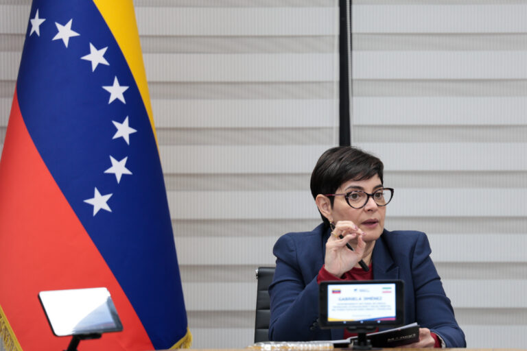 Venezuela e Irán avanzan en materia de cooperación científica-tecnológica