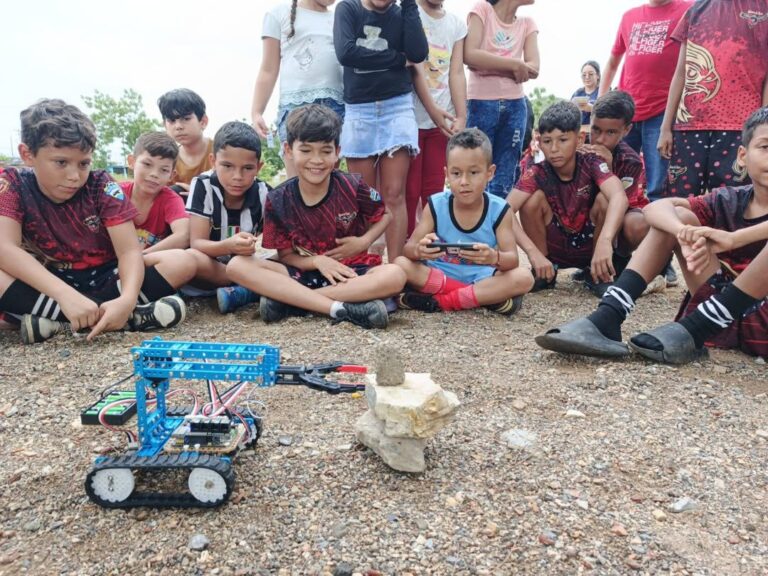 Sucre | Niños aprenden sobre robótica y astronomía con los semilleros científicos