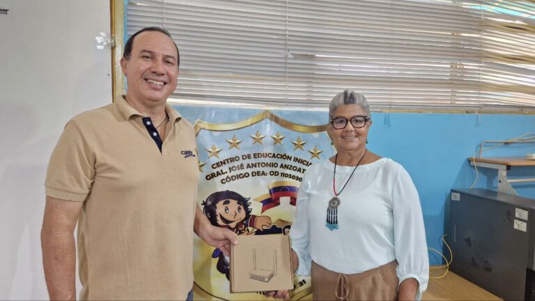 Aba Ultra conecta a instituciones educativas de Tronconal(13)
