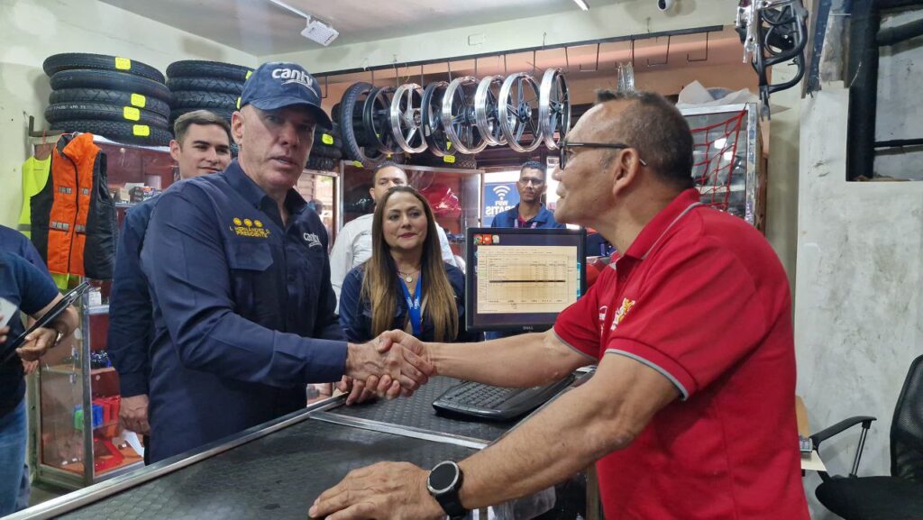 Cantv llegó con todo al sector El Callao del Zulia(7)