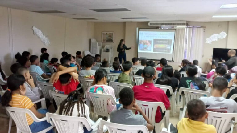 Fundacite Bolívar inicia con éxito el Plan Vacacional de Robótica y Programación en alianza con (1)