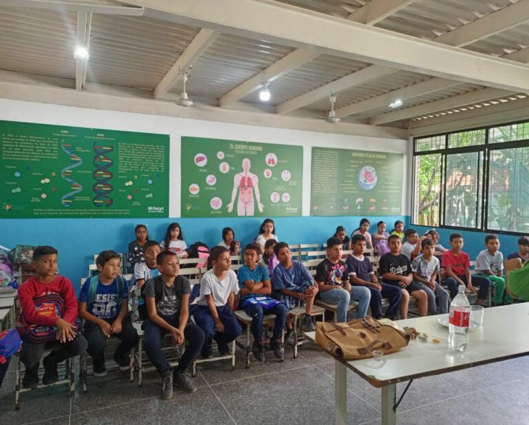 Estudiantes de Carabobo experimentan La Ciencia en la Vida Cotidiana en plan vacacional
