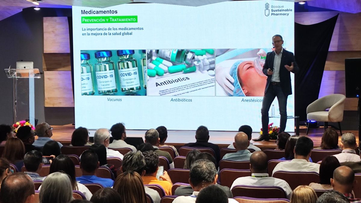 Venezuela realiza Seminario Internacional de Farmacia Sostenible