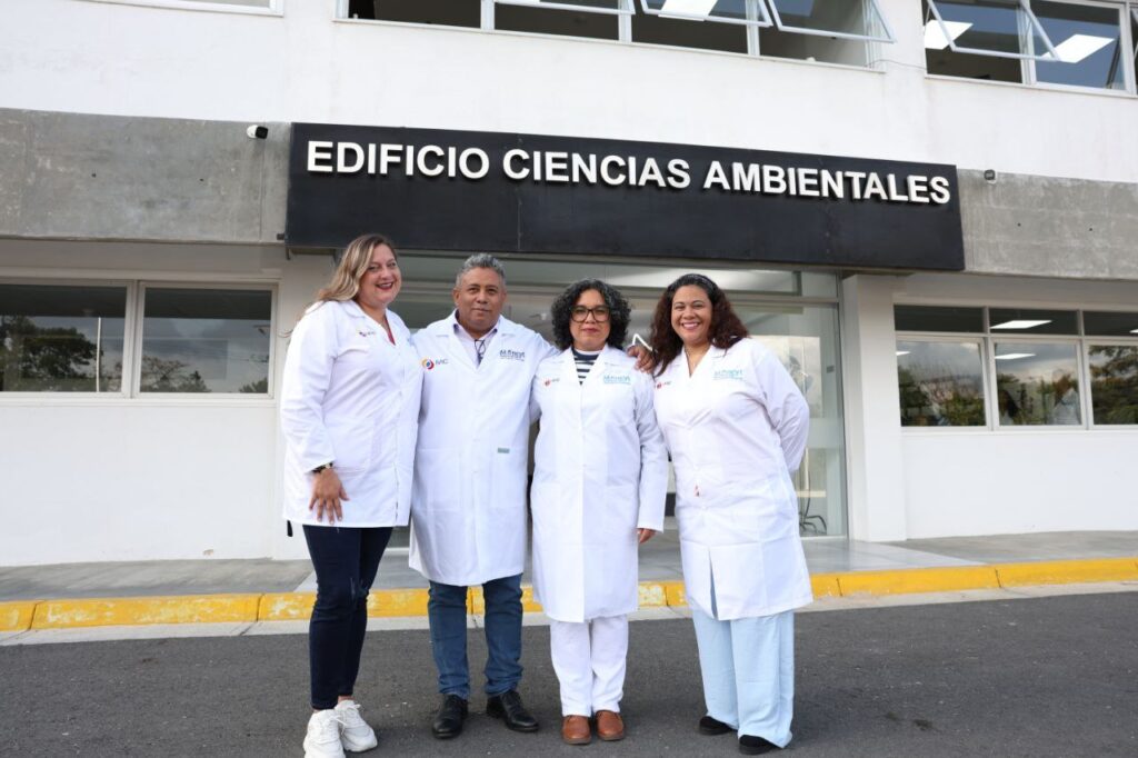 Aniversario del IVIC 