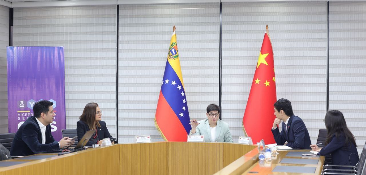 Venezuela y China revisan agenda de cooperación en materia de IA