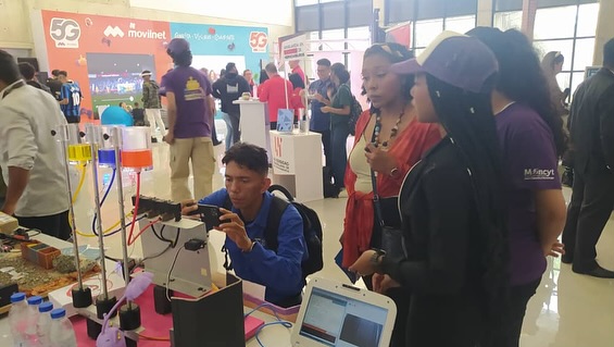 📢 ¡Semillero Científico de Caracas presente en la Feria Científica de la UVH! 🚀🔬Este miércole (2)