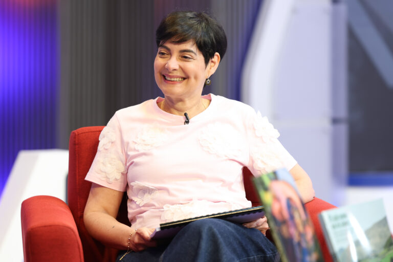 Ministra Gabriela Jiménez Ramírez Librería Mediática