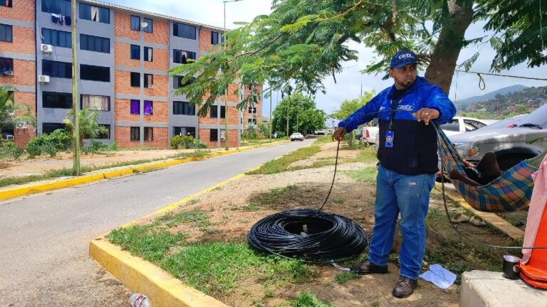 Más de 300 hogares y comercios de La Guaira se benefician con Aba Ultra
