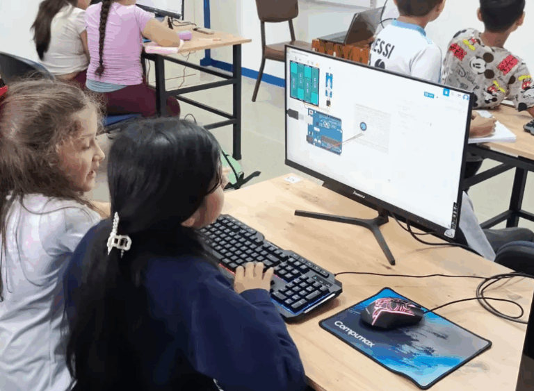 Táchira | Culmina con éxito taller de programación con Arduino y Tinkercad