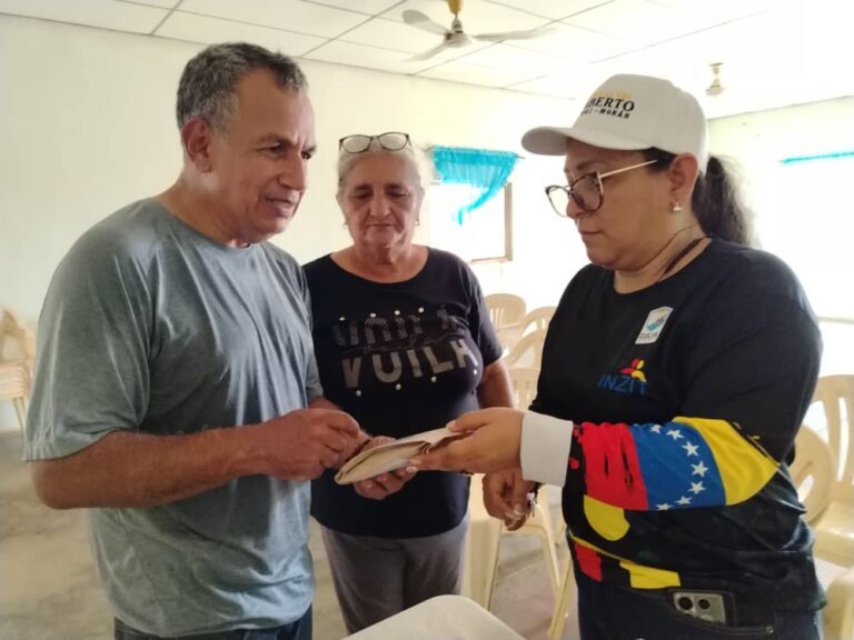 Fundación Inzit realiza entrega de hongo beneficioso para cultivos a productores