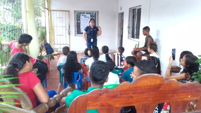 Infocentro orienta a niños y niñas de Carabobo sobre el acoso digital