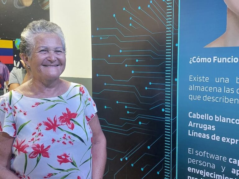Abuelas y abuelos de La Guaira disfrutan de la Ruta Científica