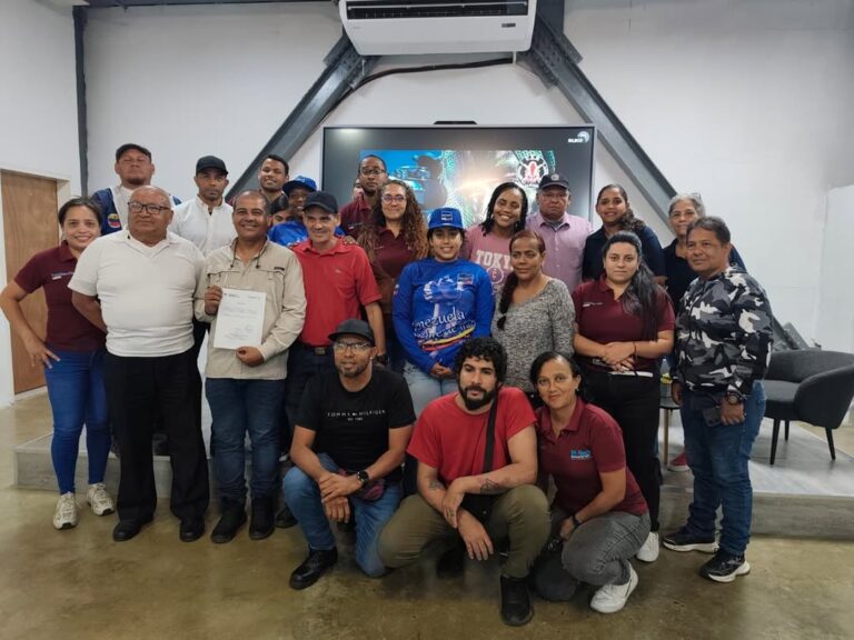 Capacitan a trabajadores guaireños para la defensa integral de la nación ante amenazas geopolíticas